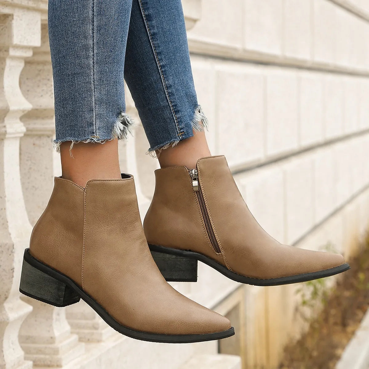 Autumn Women Ankle Boots Retro Style Pointed Toe Leather Boots Solid Short Barrel Chunky Heel Western Boots Botines Mujer