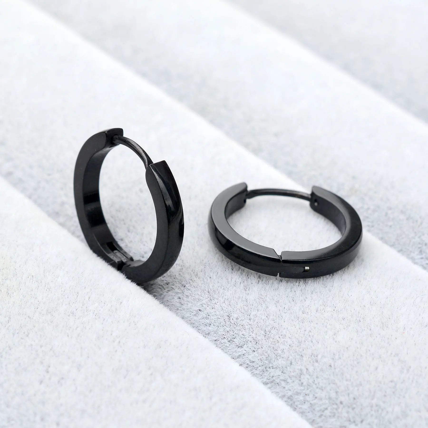 2PC Minimalist Stainless Steel Classic Round Gold Color Earring for Women Men Tiny Huggie Hoop Punk Rock Party Jewelry Gifts 20G