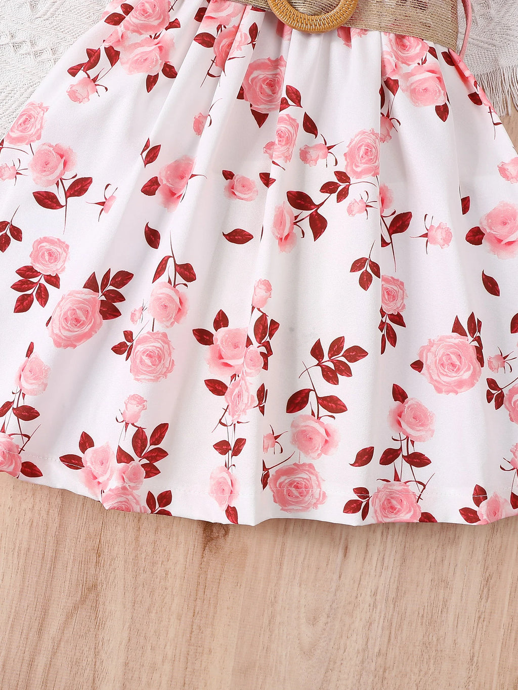 Girl's casual romantic floral print with ruffled edges and small flying sleeves, waist cinching dress (including belt), summer