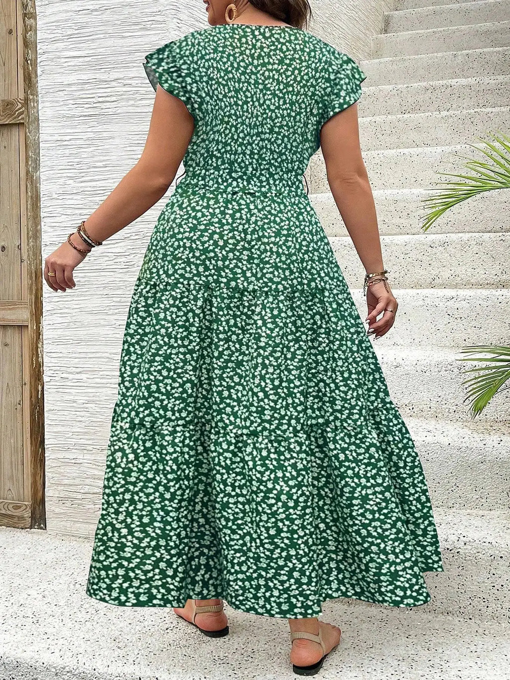 Plus Size Floral Print V Neck Dress, Casual Fashion Dress for Daily Outdoor Wear, Women Plus Clothing for All Seasons