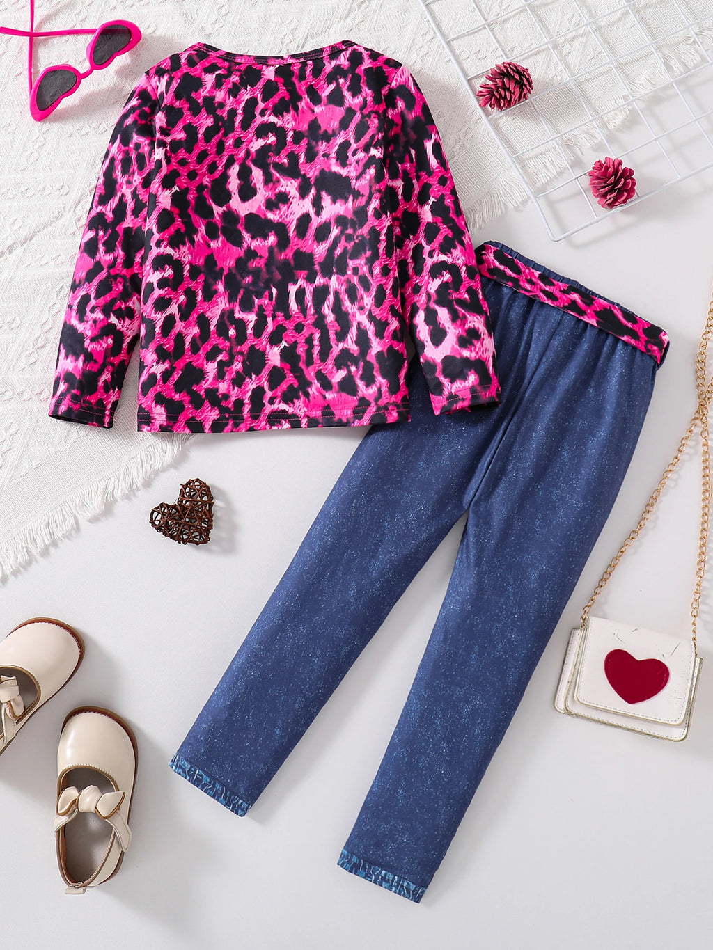 2-Piece Spring and Autumn Girls Fashion Set Pink Leopard Print Knit Round Neck Cartoon Print Long Sleeve + Dark Blue Slim Pants